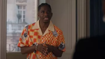 Marc Deloche 8 Link Circe Curb Chain worn by Julien (Samuel Arnold) as seen in Emily in Paris (S05E05)