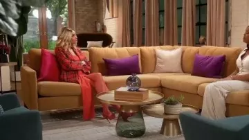 Christian Louboutin Sporty Kate 100 Patent Leather Pumps worn by Tami Roman as seen in Caught in the Act: Unfaithful (S04E07)