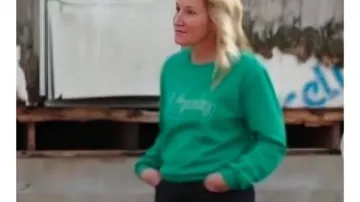 Fixer to Fabulous S07 Jenny Marrs Green Sweatshirt worn by (Jenny Marrs) as seen in Fixer to Fabulous