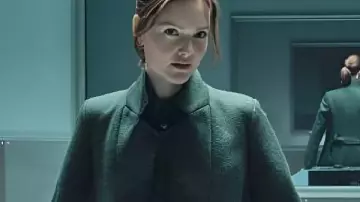Printed shirt worn by Robin Ellacott (Holliday Grainger) as seen in Strike  (S04E04) | Spotern