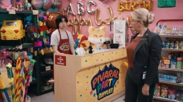 Ann Taylor The Petite High Rise Trouser worn by Joyce Henderson (Wendi McLendon-Covey) as seen in St. Denis Medical (S02E04)