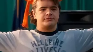 Stranger Things S05 Dustin Grey Hellfire Lives Print T-Shirt as seen in Stranger Things (S05E08)