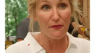 Fixer To Fabulous S07 Jenny Marrs Stars Print Shirt (Jenny Marrs) as seen in Fixer to Fabulous