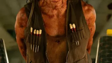 28 Years Later: The Bone Temple Ralph Fiennes Cotton Vest of Dr. Ian Kelson (Ralph Fiennes) in 28 Years Later Part 2: The Bone Temple