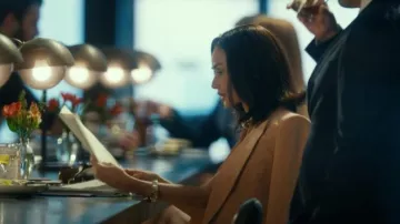 Cartier Reflection de Cartier Yellow Gold White Dial 18mm worn by Cami Miller (Demi Moore) as seen in Landman (S02E08)