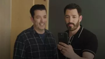 Banks Journal Flo Shirt worn by Drew Scott as seen in Celebrity IOU(S11E01)