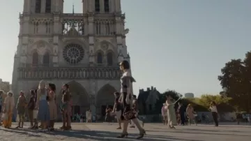 Gianvito Rossi Ascent Slingback Heels Almond Leopard Print worn by Emily Cooper (Lily Collins) as seen in Emily in Paris (S05E07)