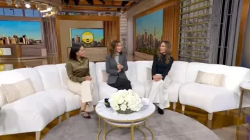 Solid & Striped The Soglio Dress worn by Rhiannon Ally as seen in Good Morning America on January 5, 2026