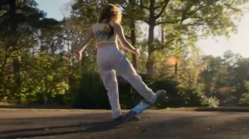 Vans Authentic Sneakers worn by Max Mayfield (Sadie Sink) as seen in Stranger Things (S05E08)