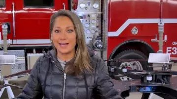 Taion Extra Heat Hooded Down Coat worn by Ginger Zee as seen in Good Morning America on January 7, 2026