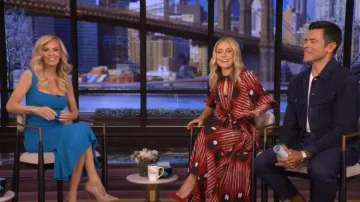 Gianvito Rossi Gianvito 105 velvet Pumps worn by Kelly Ripa as seen in LIVE with Kelly and Mark on January 6, 2026