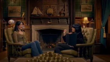 Leggings de jersey elástico Spanx EcoCare de tiro alto usados por Claudia Winkleman como se ve en The Traitors (S04E01)