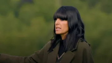 Los Landskein Iona Traitors usados por Claudia Winkleman como se ven en Los Traidores (T04E02)