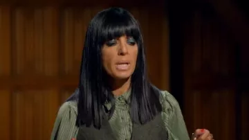 Cordones de Piccadilly Weatherby Chaleco a medida de tweed que lleva Claudia Winkleman como se ve en The Traitors (S04E03)