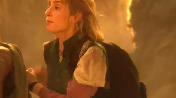 Stranger Things S05 Maya Hawke Camo Pants worn by Robin Buckley (Maya Hawke) as seen in Stranger Things (S05E08)