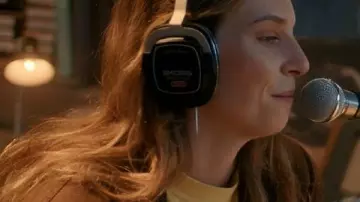 Stranger Things S05 Robin Buckley Smiths College T-Shirt worn by Robin Buckley (Maya Hawke) as seen in Stranger Things (S05E08)