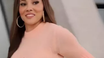 Pink Sweater worn by Self (Ashley Darby) as seen in The Real Housewives of Potomac (S09)