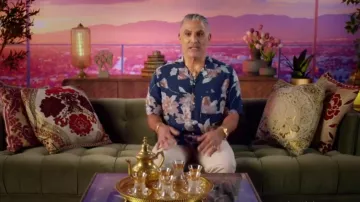 Chemise à manches courtes de camp All Saints Zinnia portée par Reza Farahan telle que vue dans The Valley : Persian Style (S01E01)