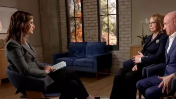 Veronica Beard Nalani Dickey Jacket worn by Rebecca Jarvis as seen in Good Morning America on January 8, 2026