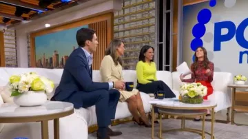 Camiseta Hofmann Copenhagen Rebecca Sewet llevada por Sophie Flay vista en Good Morning America el 12 de enero de 2026