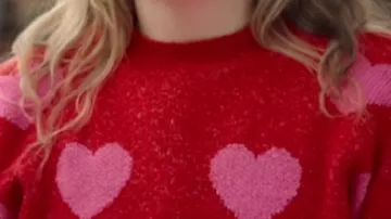 Pink Hearts Sweater worn by Keith Brymer Jones in Beautiful Pottery Brings Judge to Tears! | The Great Pottery Throw Down