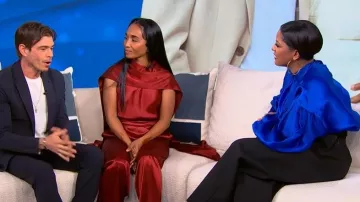 Alaia High-rise Wool Barrel-leg Pants worn by Tamron Hall as seen in Tamron Hall Show on January 8, 2026
