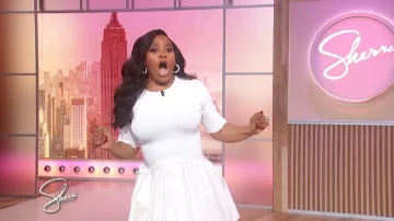 Simkhai Kenny Short-Sleeve Bubble Dress worn by Sherri Shepherd as seen in Sherri on January 12, 2026