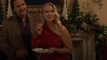 Vestido de satén de un solo hombro Zhivago Don't Look Now, llevado por Brooke Logan (Katherine Kelly Lang), tal como se ve en The Bold and the Beautiful el 26 de diciembre de 2025