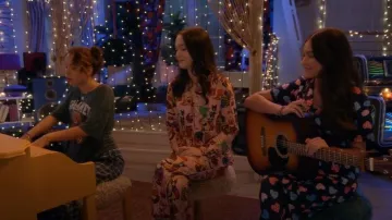 Cuddl Duds® Short Sleeve Notch Pajama Set worn by Posey (Lumi Pollack) as seen in Electric Bloom (S01E17)
