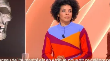 Pull multicolore en laine de Anna N'Diaye dans 28 minutes 14/01/2026
