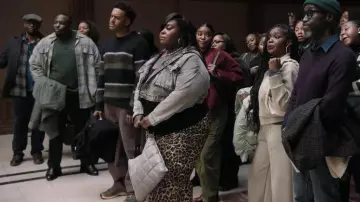 AllSaints Edbury Bag worn by Krystal(Raven Goodwin) as seen in Abbott Elementary (S05E10)