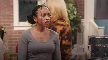H&M Grey Rib Top worn by Janelle Carson (Briyana Guadalupe) as seen in The Ms. Pat Show (S05E02)
