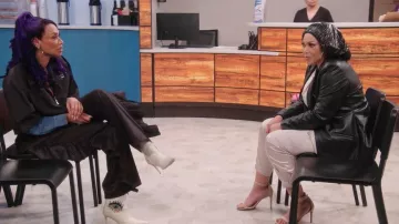 Kurt Geiger London Belgravia Becs Becs Shopie Imbellis portés par Denise (Tami Roman) comme on le voit dans The Ms. Pat Show (S05E04)