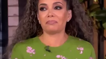 El suéter floral verde The View 2026 Sunny Hostin llevado por Sunny Hostin tal y como se ve en The View