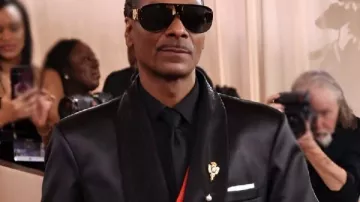 Golden Globe Awards Snoop Dogg Black Blazer in Every Celebrity Snoop Dogg Left STARSTRUCK At Golden Globes