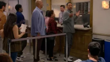 Adidas x Gucci Loafer 'Cuir noir porté par Lucretia (Wanda Sykes) tel que vu dans The Upshaws (S07E01)