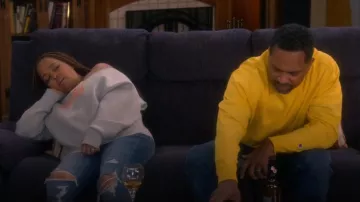 Pull Do Not Disturb d’Akira porté par Regina (Kim Fields) tel que vu dans The Upshaws (S07E03)