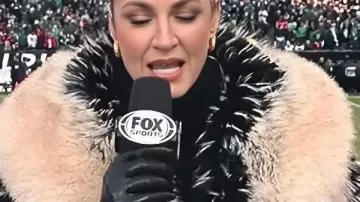 Erin Andrews 49ers Vs Eagles Fur Jacket in Erin Andrews’ Coat Steals NFL Spotlight: Fans Can’t Believe It!???? LIVE BREAKING NEWS