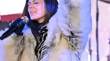 Karen Fairchild NYE 2026 Celebration Fur Jacket in Little Big Town - Girl Crush (Live From ACM Awards 2025)