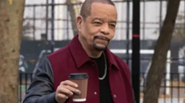 Law And Order SVU S27 Odafin « Fin » Tutuola Veste en cuir d’Odafin 'Fin' Tutuola (Ice-T) dans Law & Order : Unité des victimes spéciales