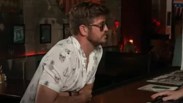 Persol 714SM Steve McQueen porté par Whitner Slagsvo tel que vu dans Southern Charm (S11E07)
