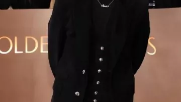 Black Blazer worn by Timothée Chalamet in Timothée Chalamet Wins Best Male Actor – Motion Picture – Musical/Comedy | 83rd Annual Golden Globes