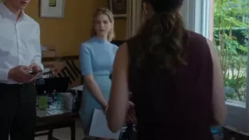 LK Bennett Karis Minifalda de Tweed Azul/Crema llevada por Beatrice Garton (Holly Sturton) como se ve en Santuario: El cuento de una bruja (S02E03)