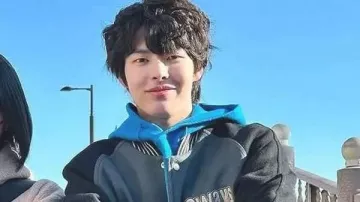 Study Group S01 Park Yoon-ho Varsity Jacket worn by Lee Hyun-woo (Park Yoon-ho) in Study Group