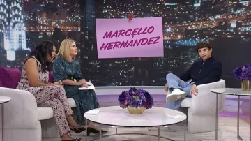 Pantalon court Veronica Beard Arte porté par Sheinelle Jones, vu dans Today with Jenna & Sheinelle le 15 janvier 2026