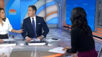 Pilcro The Madi Front-Slit Corduroy Skirt worn by Emilie Ikeda as seen in Today on January 19, 2026