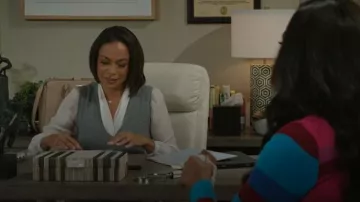 Guess Daria Bodysuit worn by Dr. Nicole Dupree Richardson (Daphnée Duplaix) as seen in Beyond the Gates (S02E02)