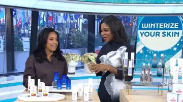 Alberta Ferretti Turtleneck Floral-print Dress worn by Michelle Henry as seen in Today on January 20, 2026