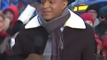 Chaqueta de cuello de Craig Melvin Shearling de The Today Show 2026