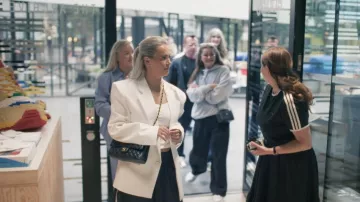 The Frankie Shop Jun Blazer White worn by Molly-Mae Hague as seen in Molly-Mae: Behind It All (S03E05)